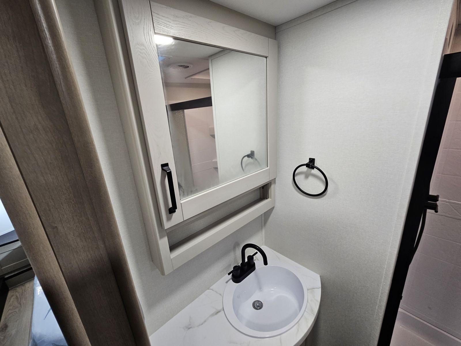 2026 Grand Design 2026 Grand Design Reflection 150 Series - thumbnail 19