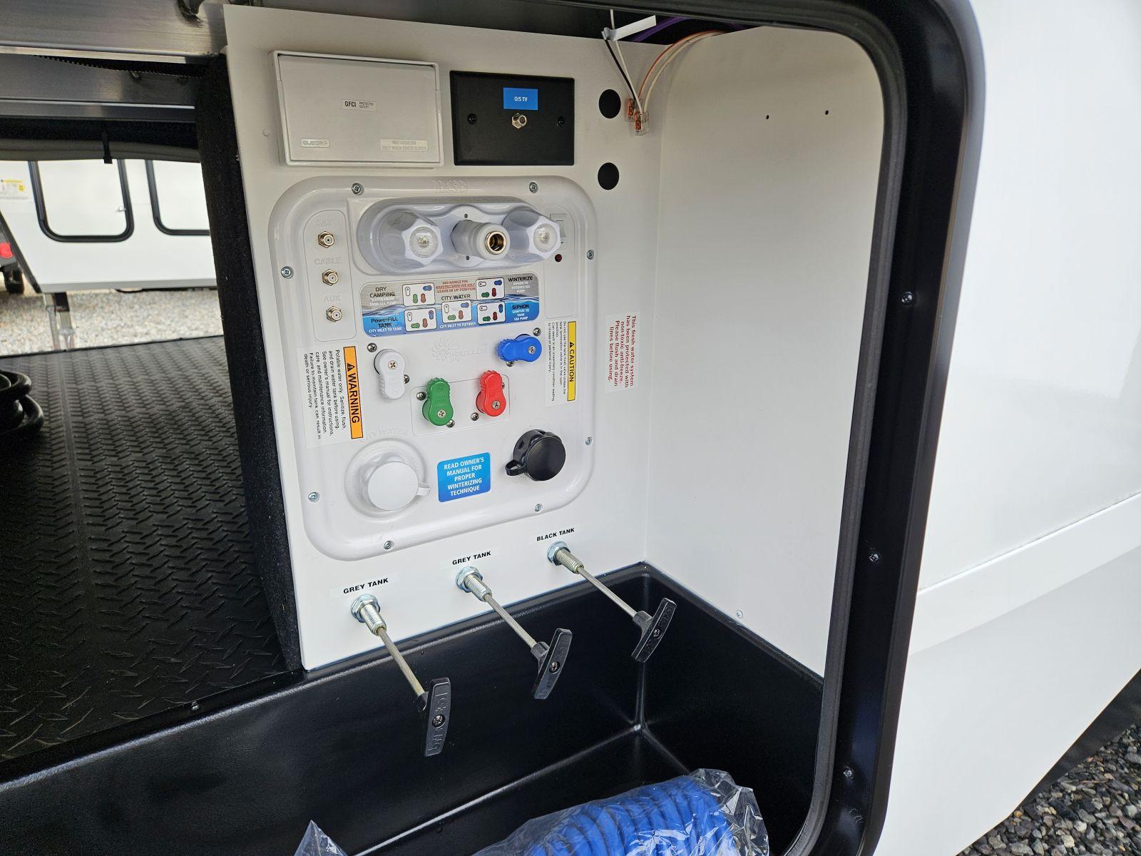 2026 Grand Design 2026 Grand Design Reflection 150 Series - thumbnail 25