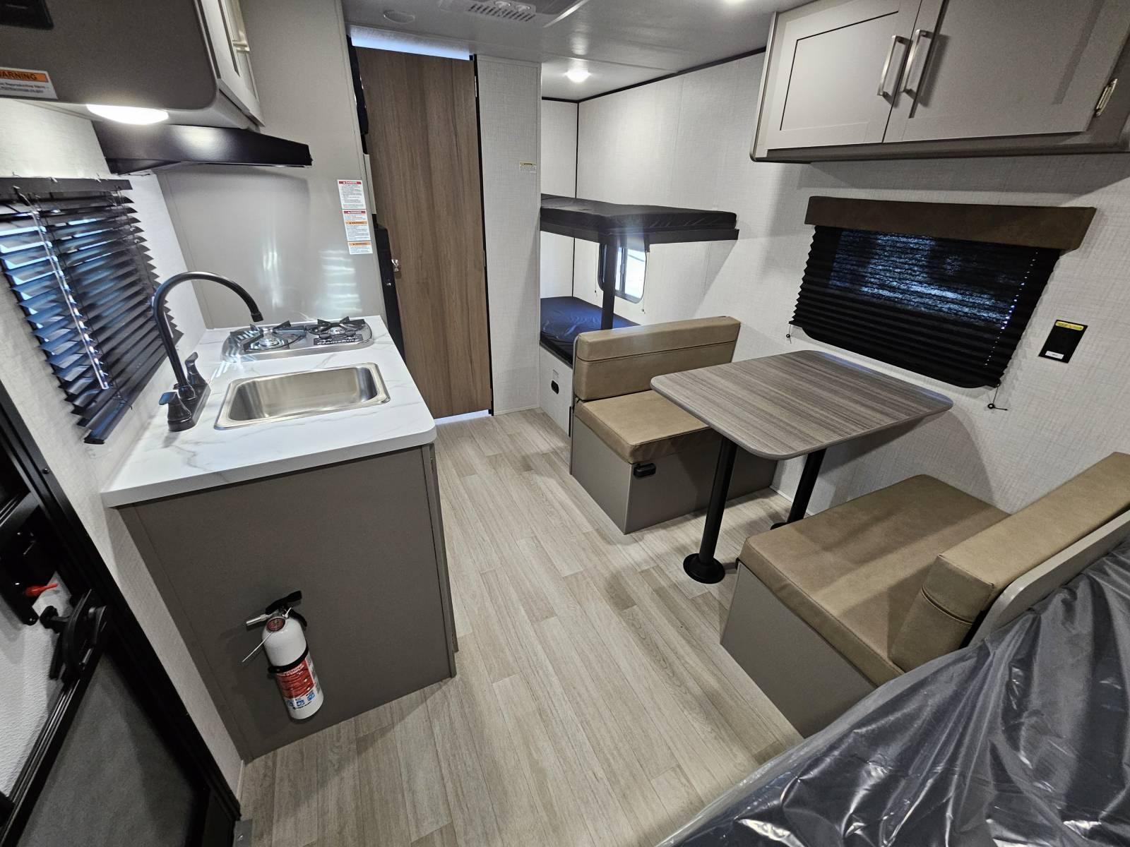 2026 Keystone 2026 Keystone Hideout - thumbnail 4