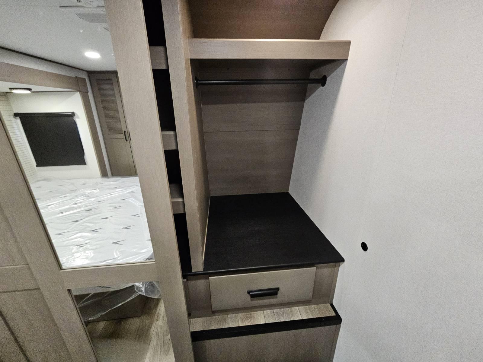 2026 Grand Design 2026 Grand Design Reflection - thumbnail 20