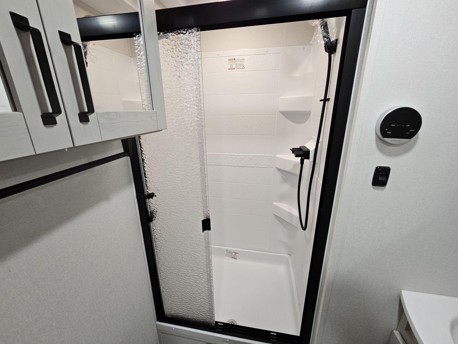 2026 Grand Design 2026 Grand Design Reflection - thumbnail 24