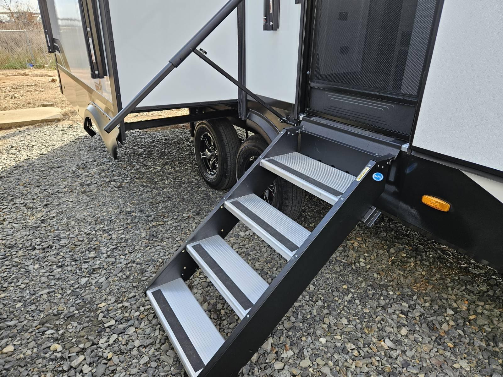 2026 Grand Design 2026 Grand Design Reflection - thumbnail 27