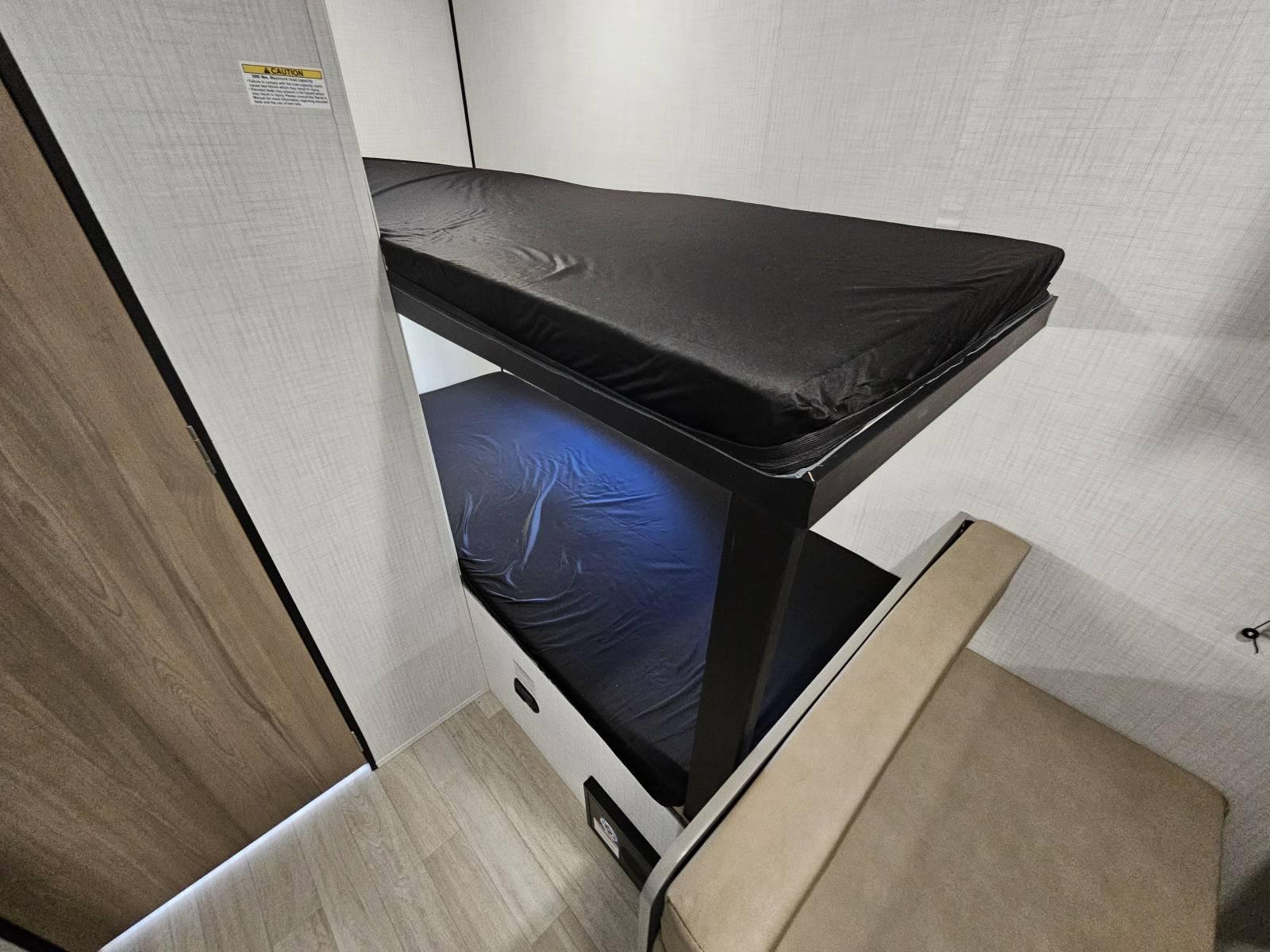 2026 Keystone 2026 Keystone Hideout Mini - thumbnail 12