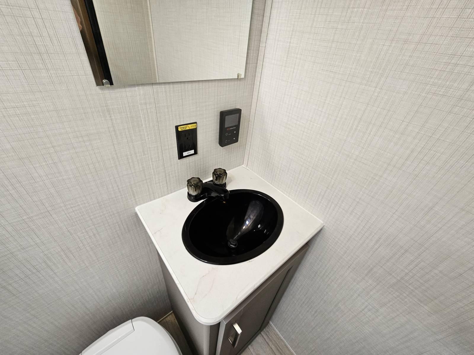 2026 Keystone 2026 Keystone Hideout Mini - thumbnail 14