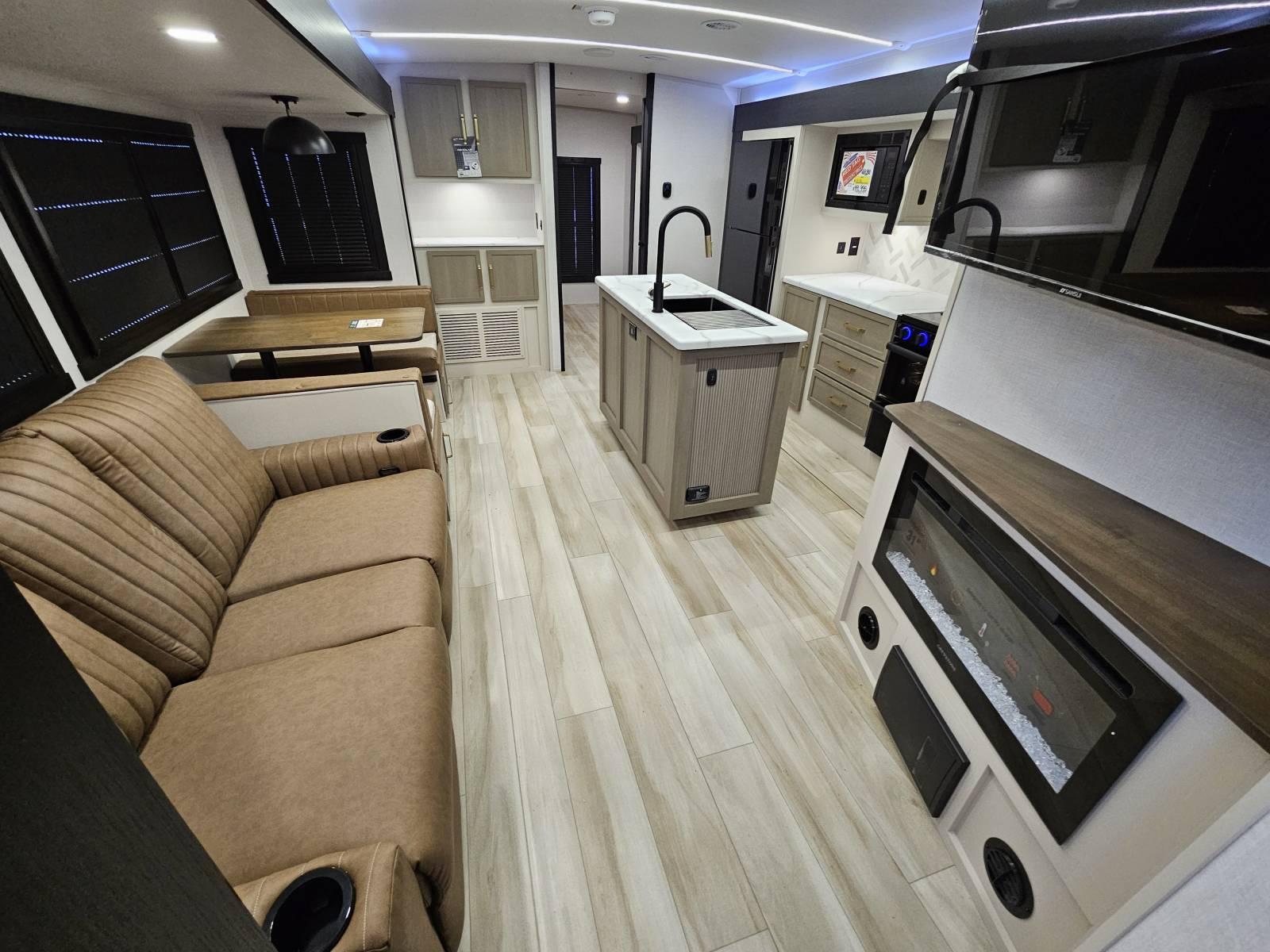 2026 Forest River 2026 Forest River Wildwood Heritage Glen - thumbnail 4