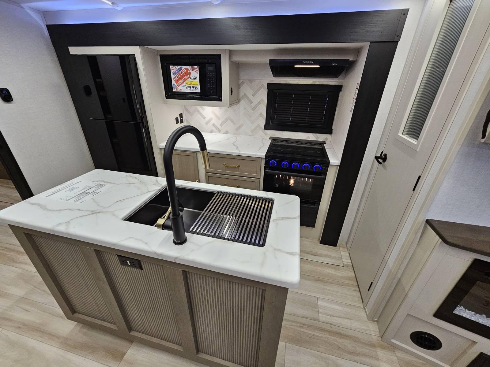 2026 Forest River 2026 Forest River Wildwood Heritage Glen - thumbnail 9