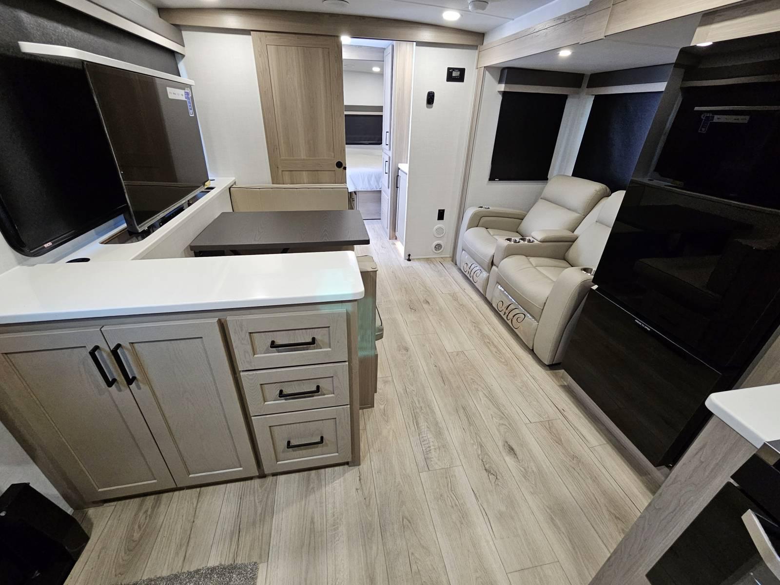 2026 Forest River 2026 Forest River Flagstaff Super Lite - thumbnail 4