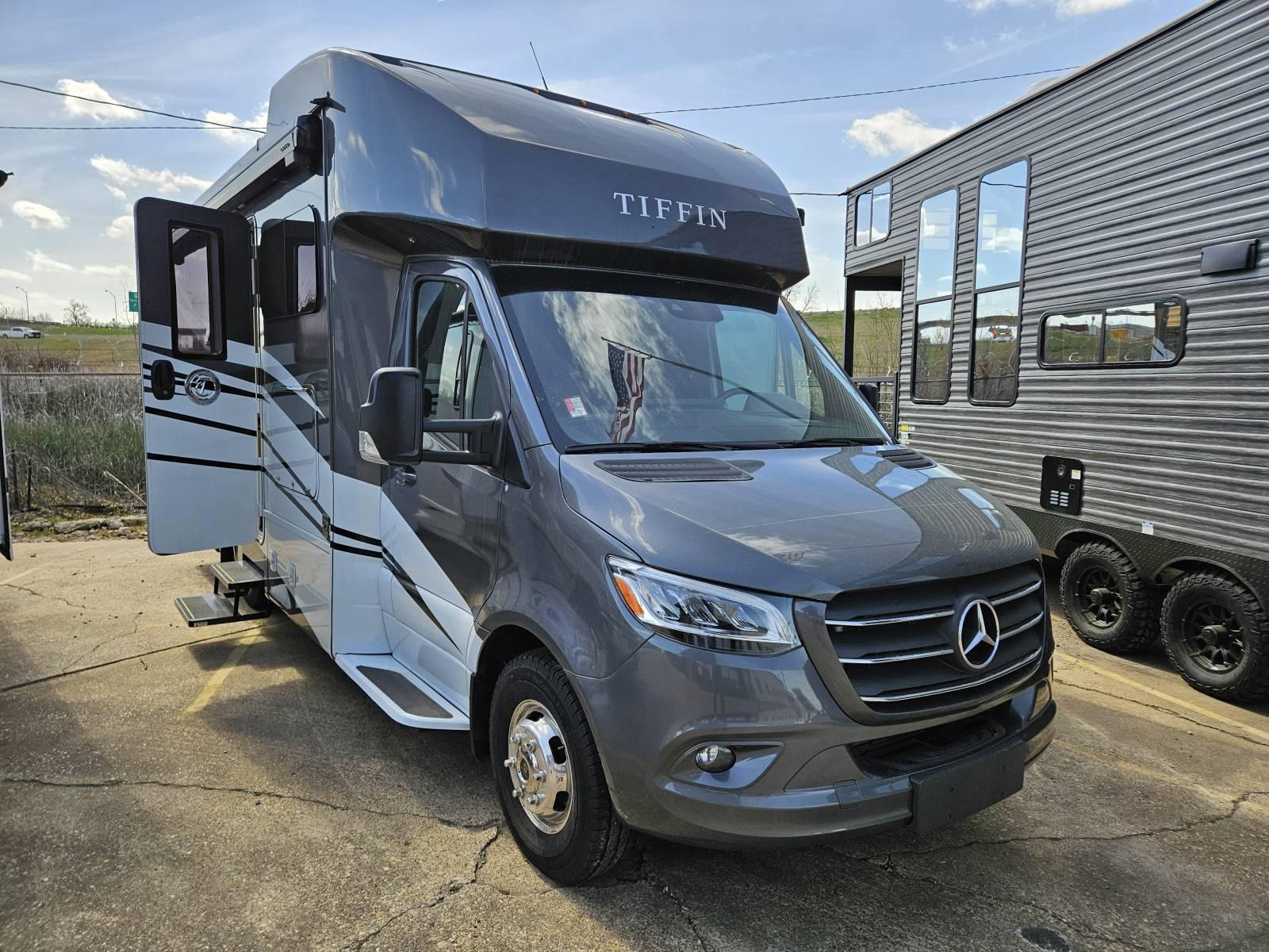 2023 Tiffin Wayfarer 25JW