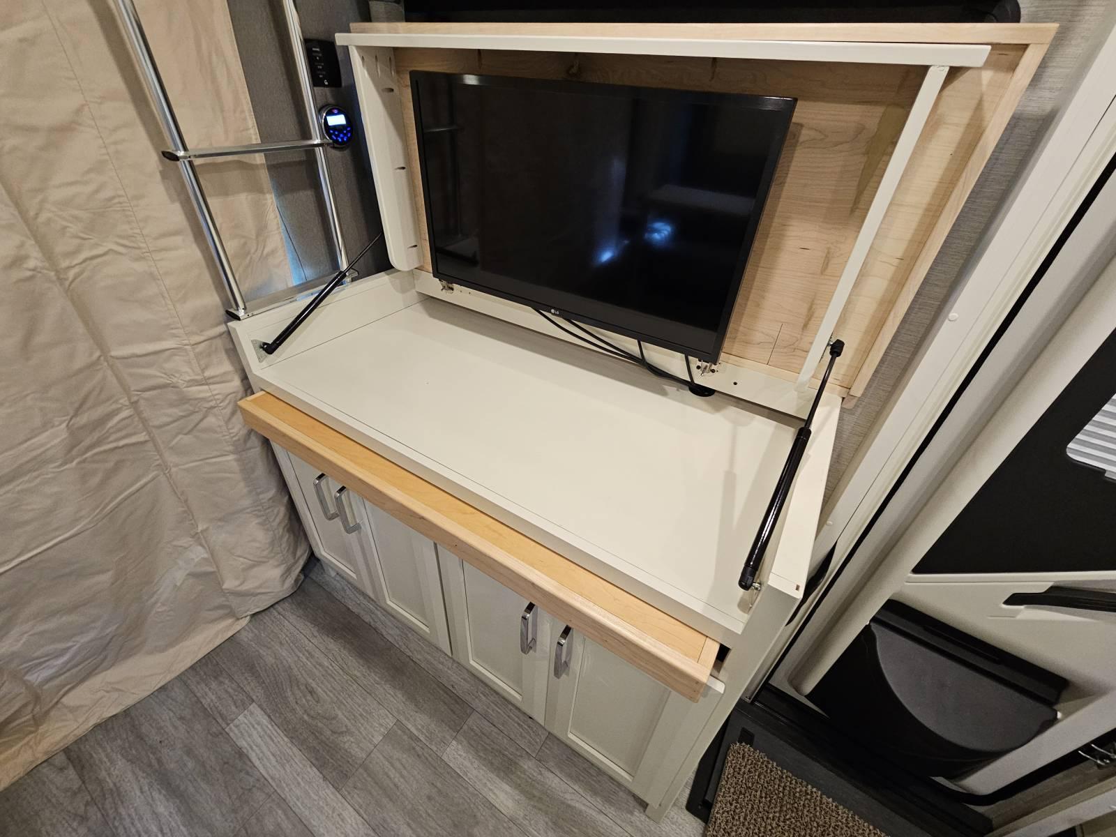 2023 Tiffin 2023 Tiffin Wayfarer - thumbnail 6