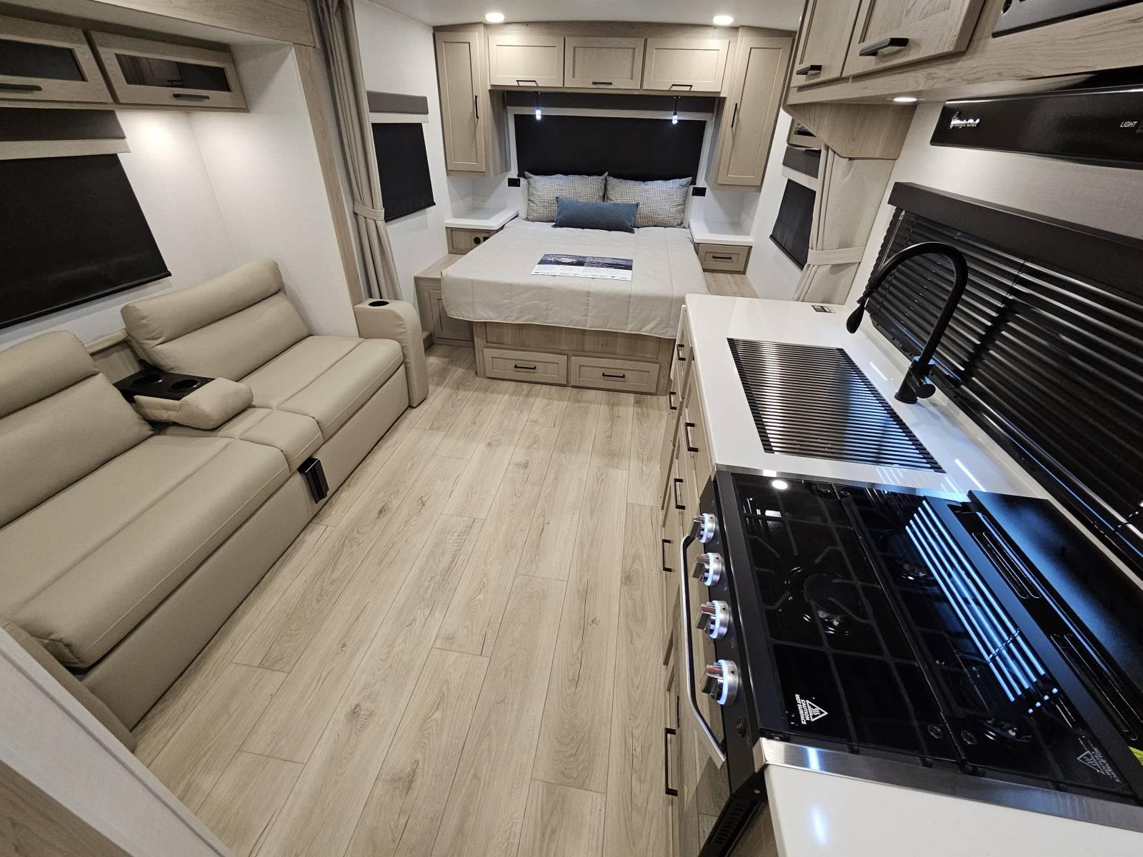 2026 Forest River 2026 Forest River Flagstaff Micro Lite - thumbnail 4