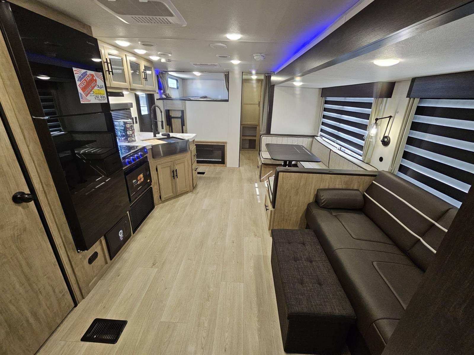 2026 Forest River 2026 Forest River Cherokee Grey Wolf - thumbnail 5