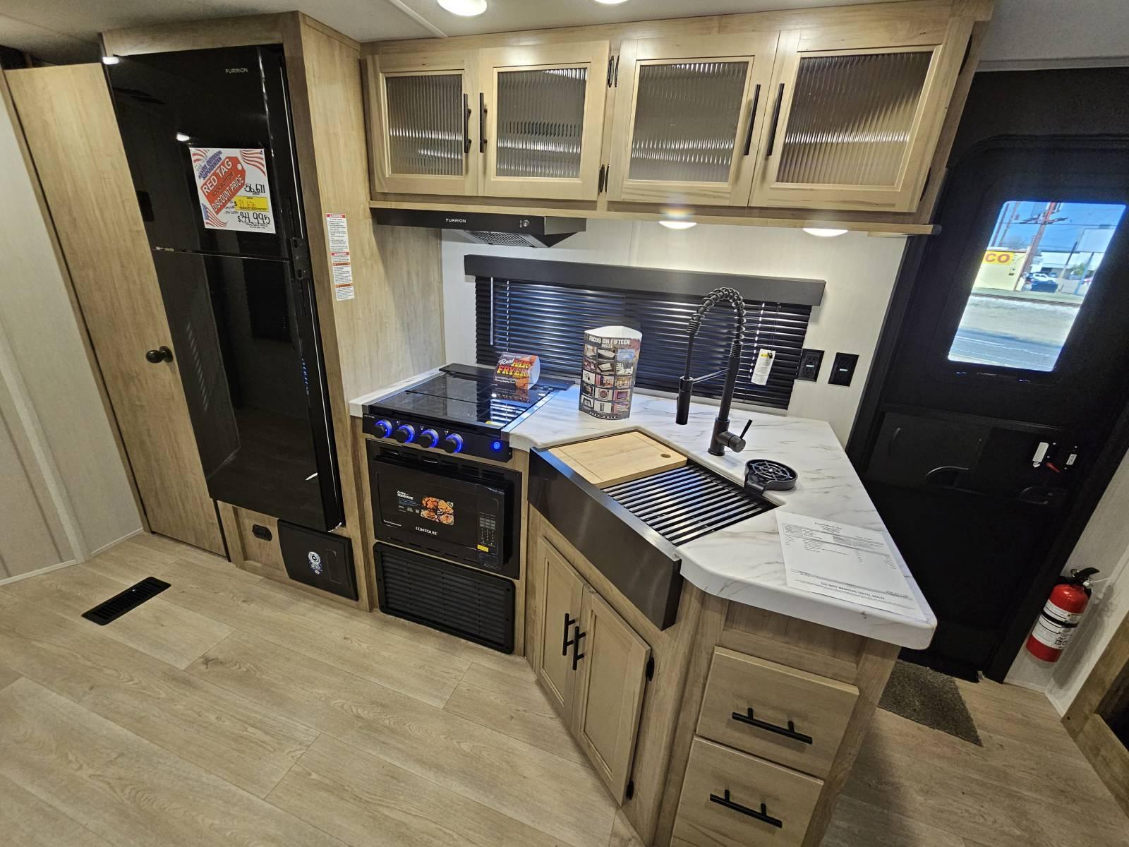 2026 Forest River 2026 Forest River Cherokee Grey Wolf - thumbnail 8