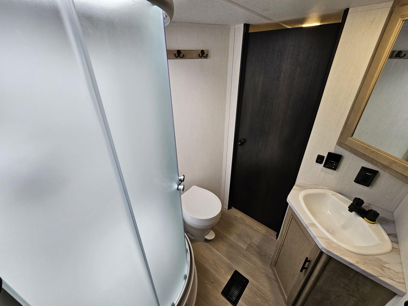 2026 Forest River 2026 Forest River Cherokee Grey Wolf - thumbnail 18