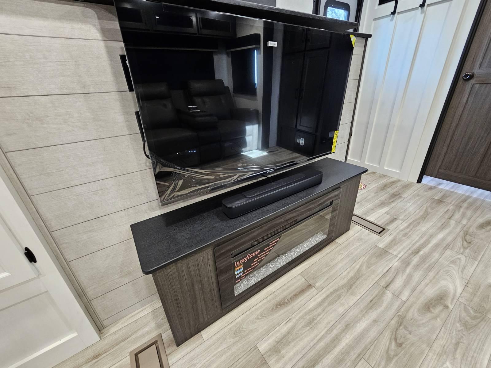 2026 Venture RV 2026 Venture RV SportTrek - thumbnail 7