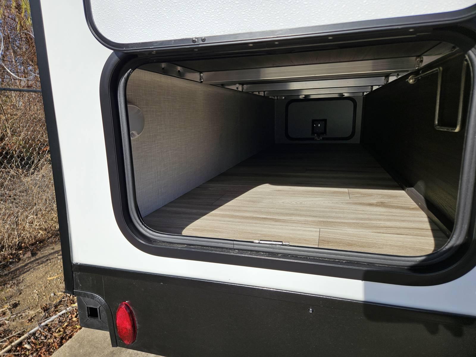 2026 Venture RV 2026 Venture RV SportTrek - thumbnail 25