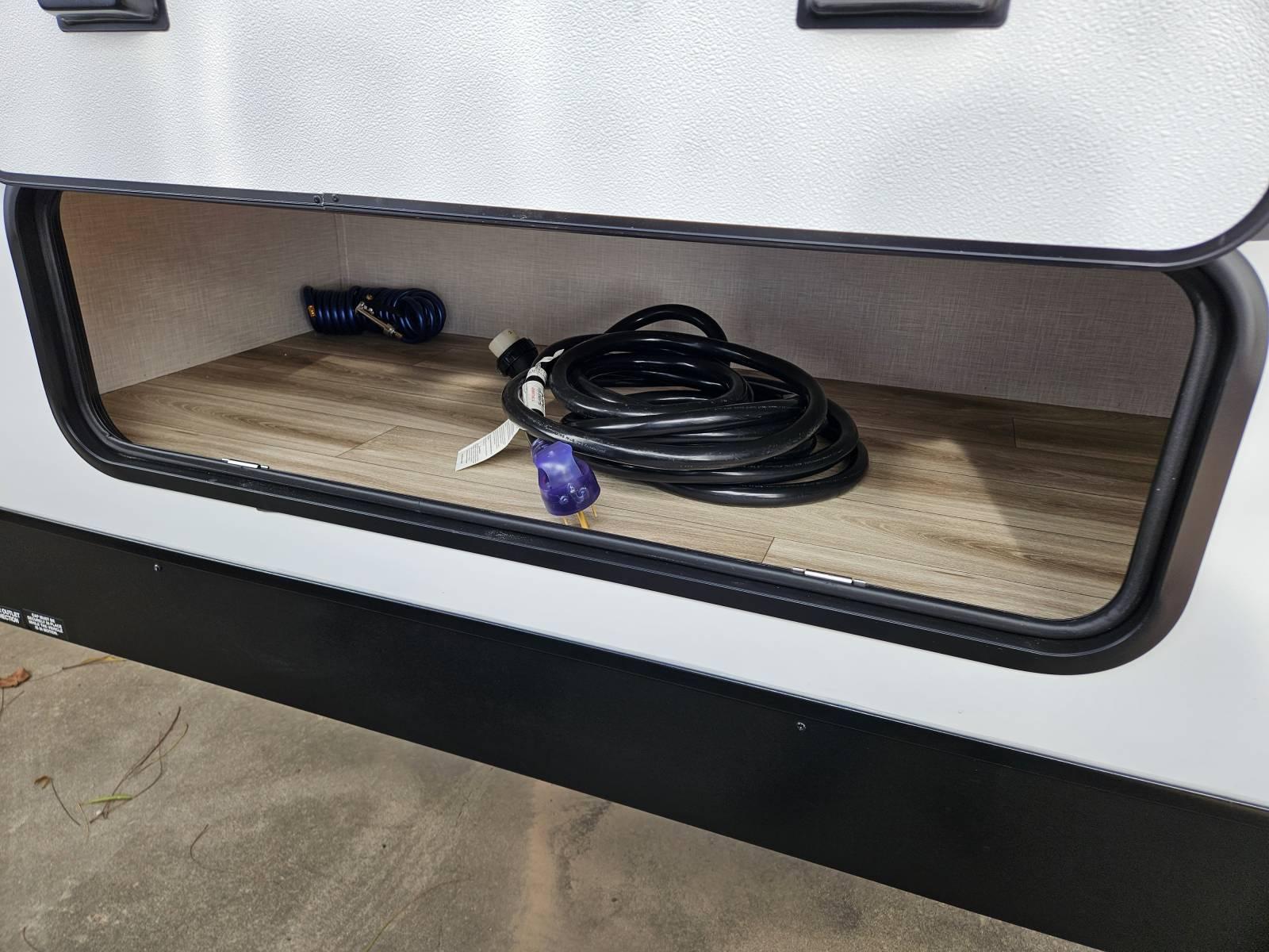 2026 Venture RV 2026 Venture RV SportTrek - thumbnail 26