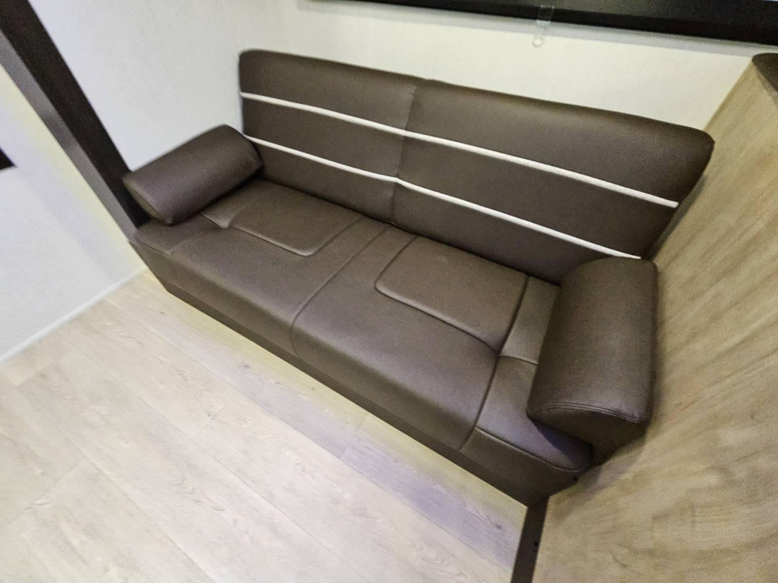 2026 Forest River 2026 Forest River Cherokee Grey Wolf - thumbnail 6