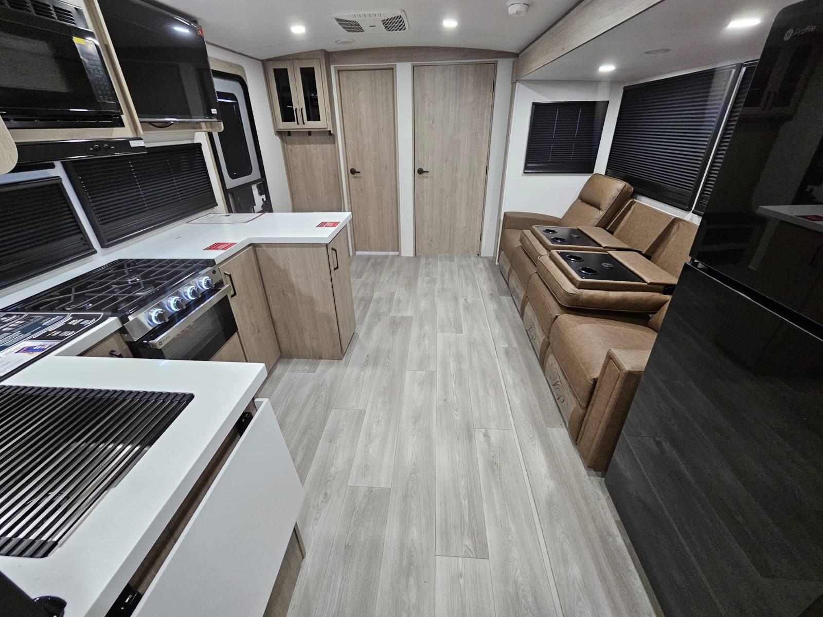 2026 Grand Design 2026 Grand Design Imagine - thumbnail 5