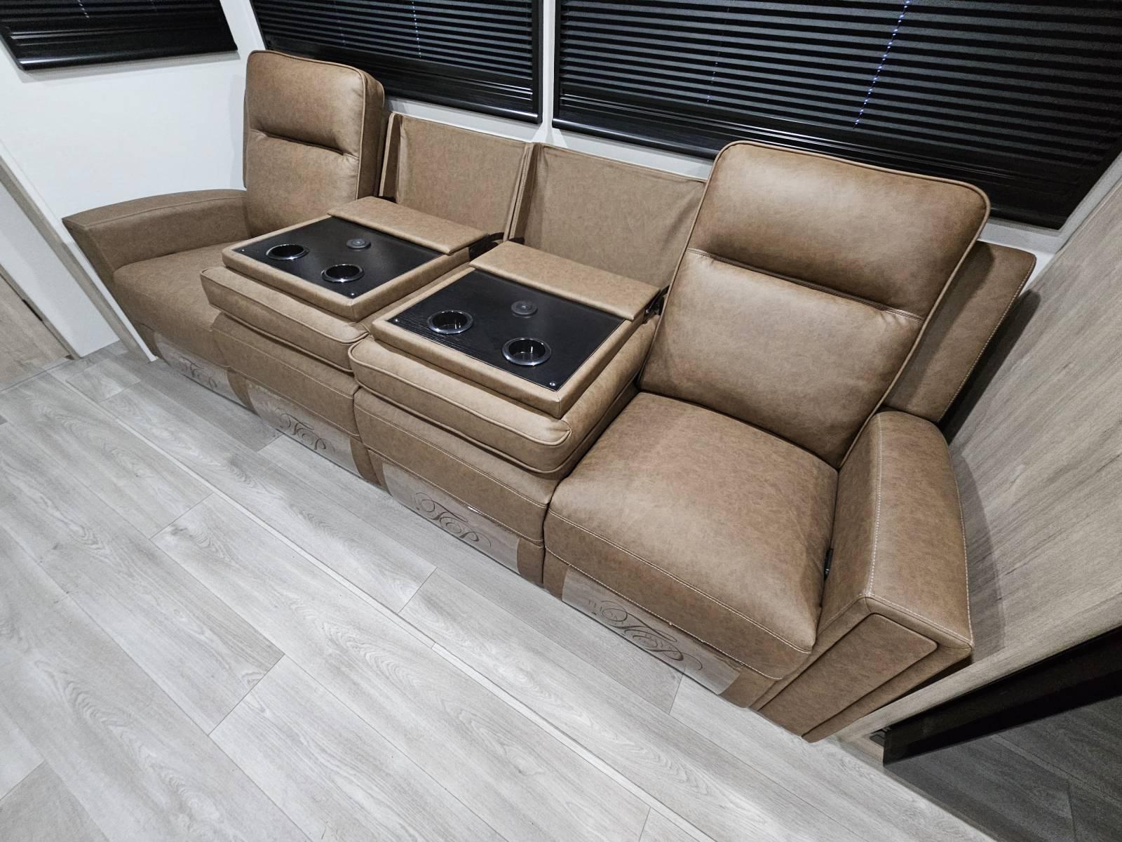 2026 Grand Design 2026 Grand Design Imagine - thumbnail 6