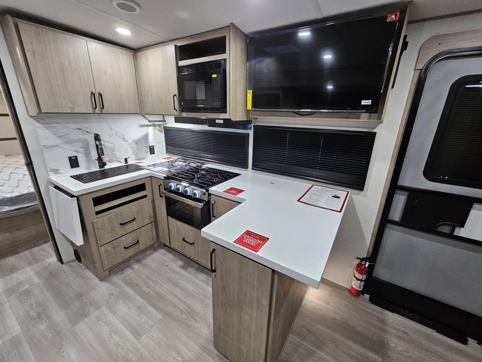 2026 Grand Design 2026 Grand Design Imagine - thumbnail 9