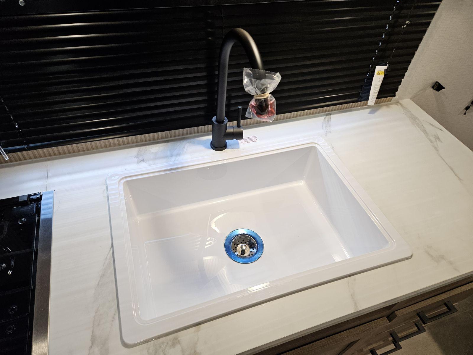 2026 Dutchmen 2026 Dutchmen Aspen Trail LE - thumbnail 8