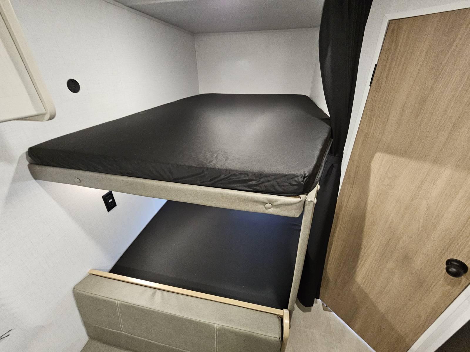 2026 Dutchmen 2026 Dutchmen Aspen Trail LE - thumbnail 13