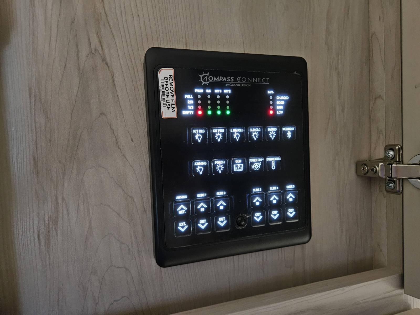 2026 Grand Design 2026 Grand Design Solitude - thumbnail 27