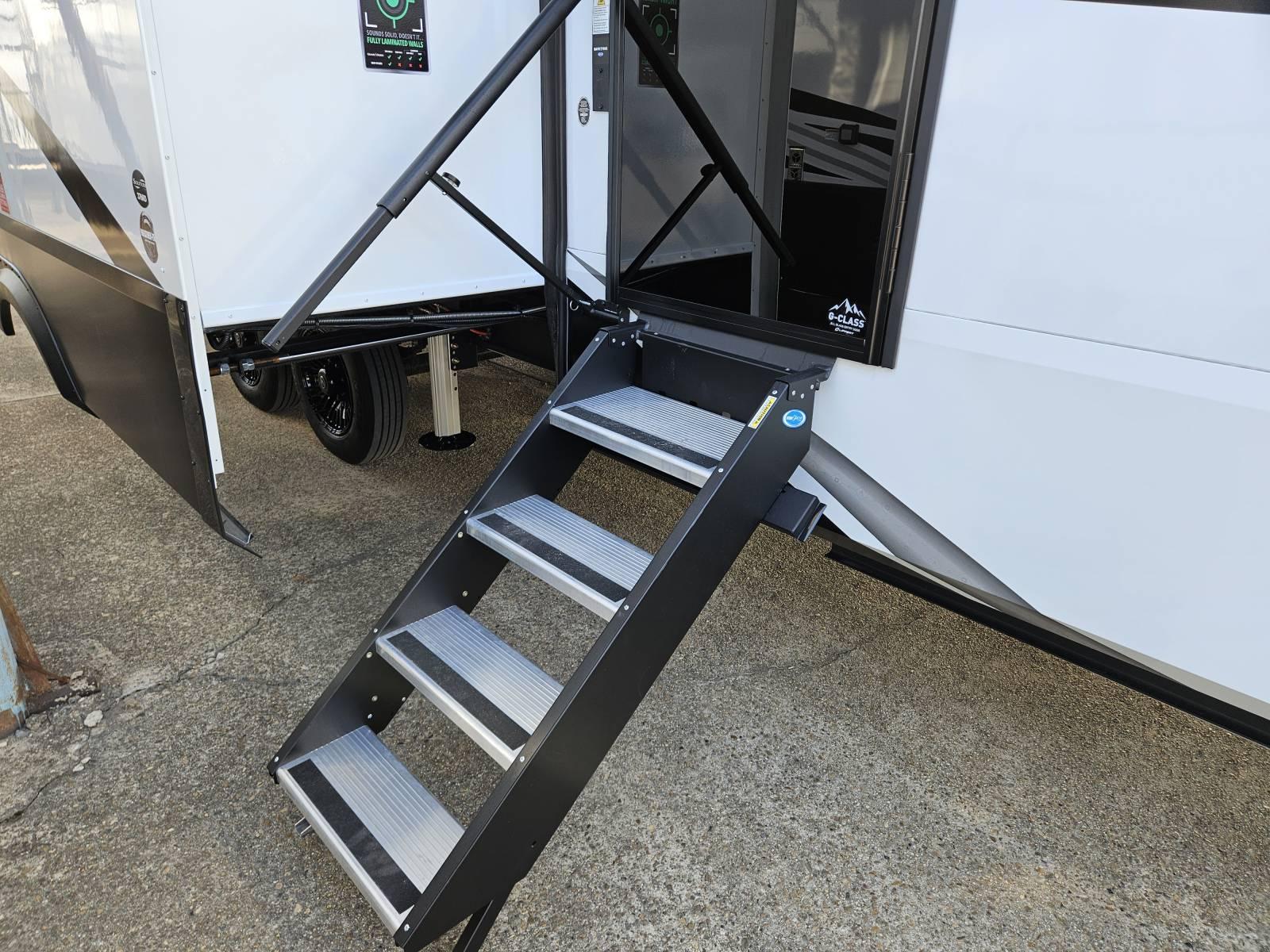 2026 Grand Design 2026 Grand Design Solitude - thumbnail 30