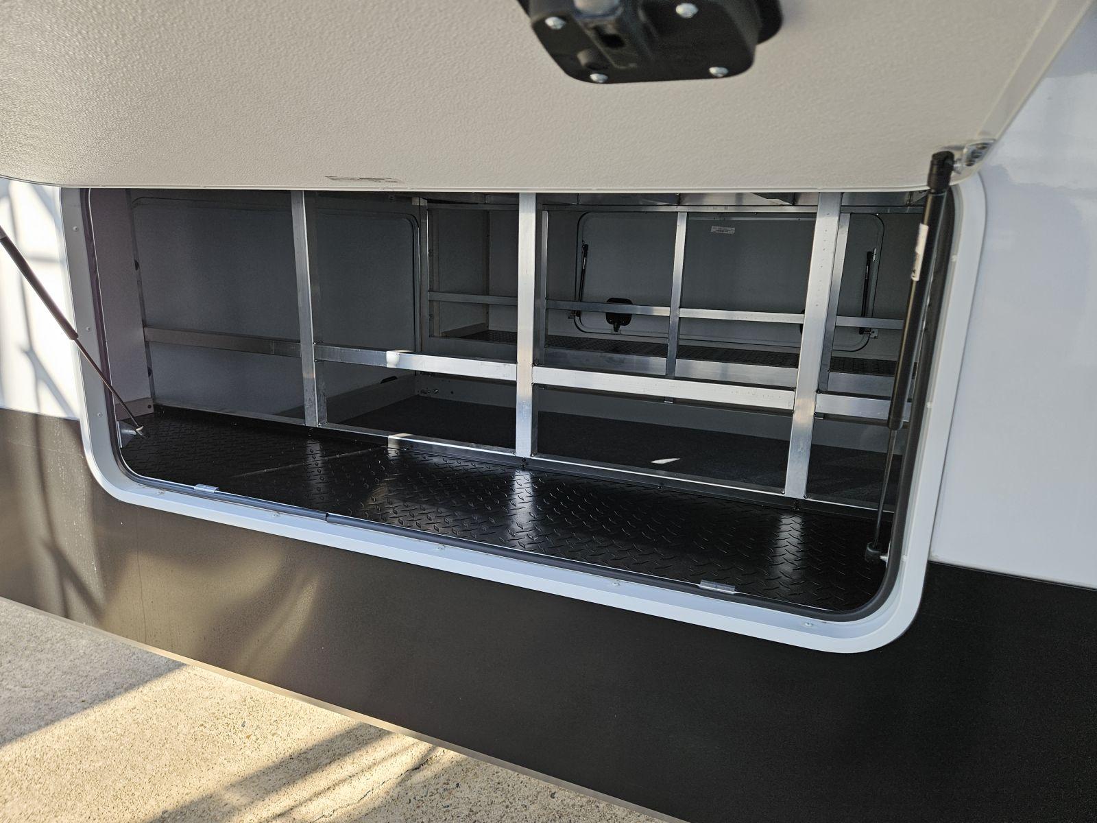 2026 Grand Design 2026 Grand Design Solitude - thumbnail 32