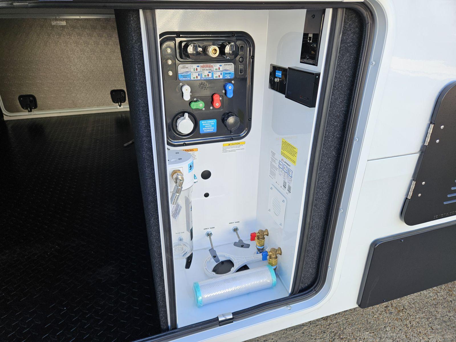 2026 Grand Design 2026 Grand Design Solitude - thumbnail 36