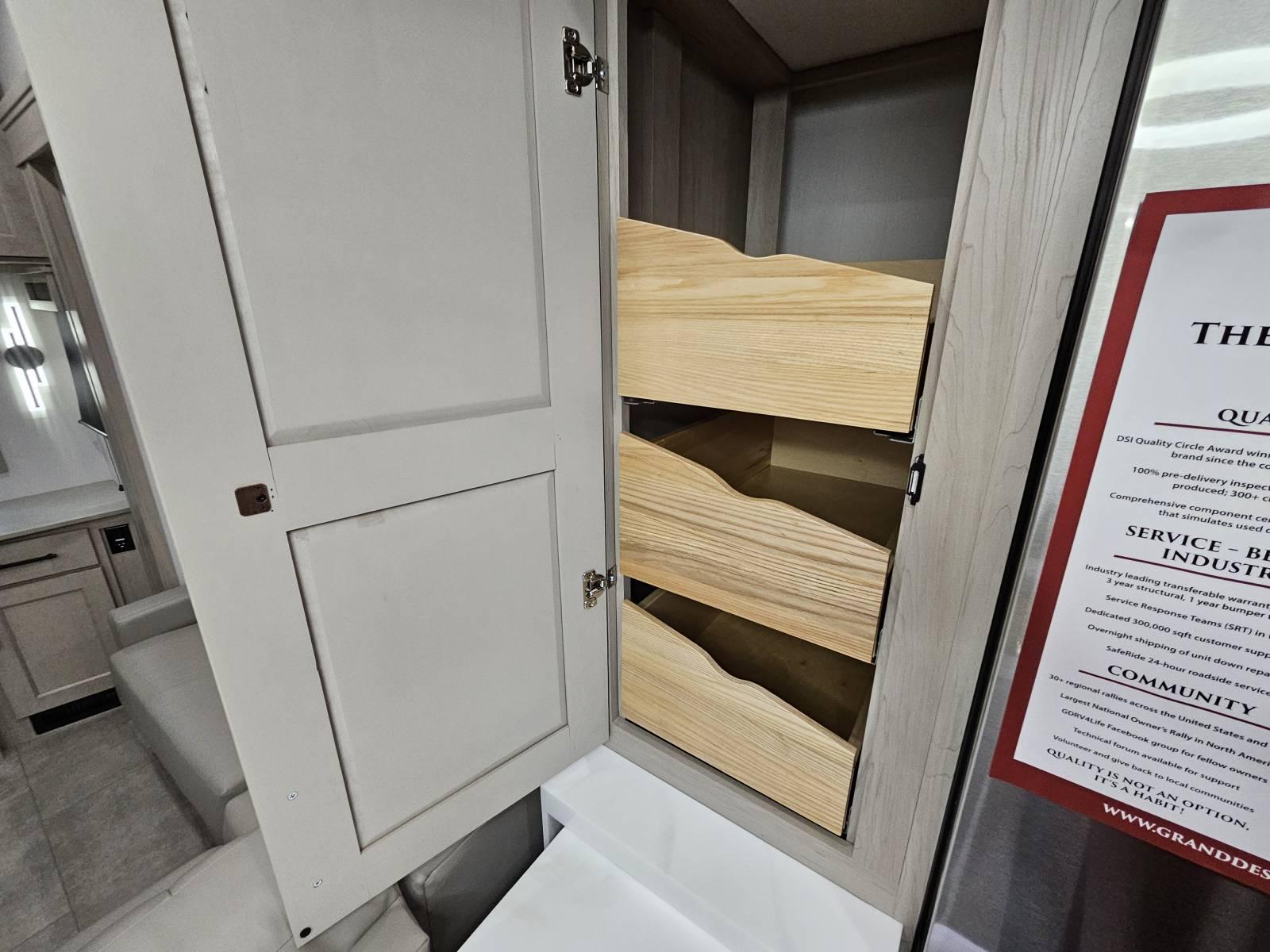 2026 Grand Design 2026 Grand Design Solitude - thumbnail 14