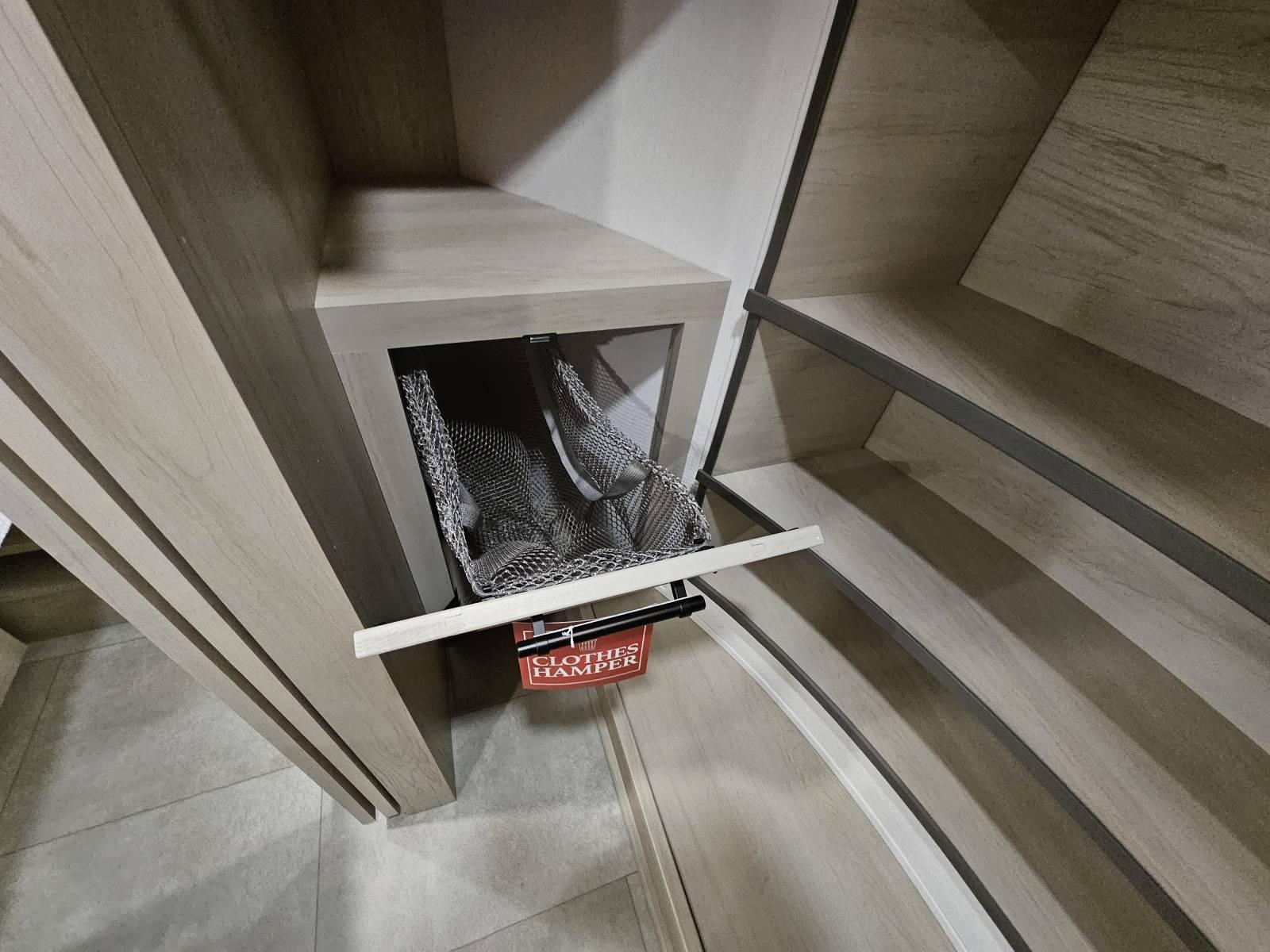 2026 Grand Design 2026 Grand Design Solitude - thumbnail 21