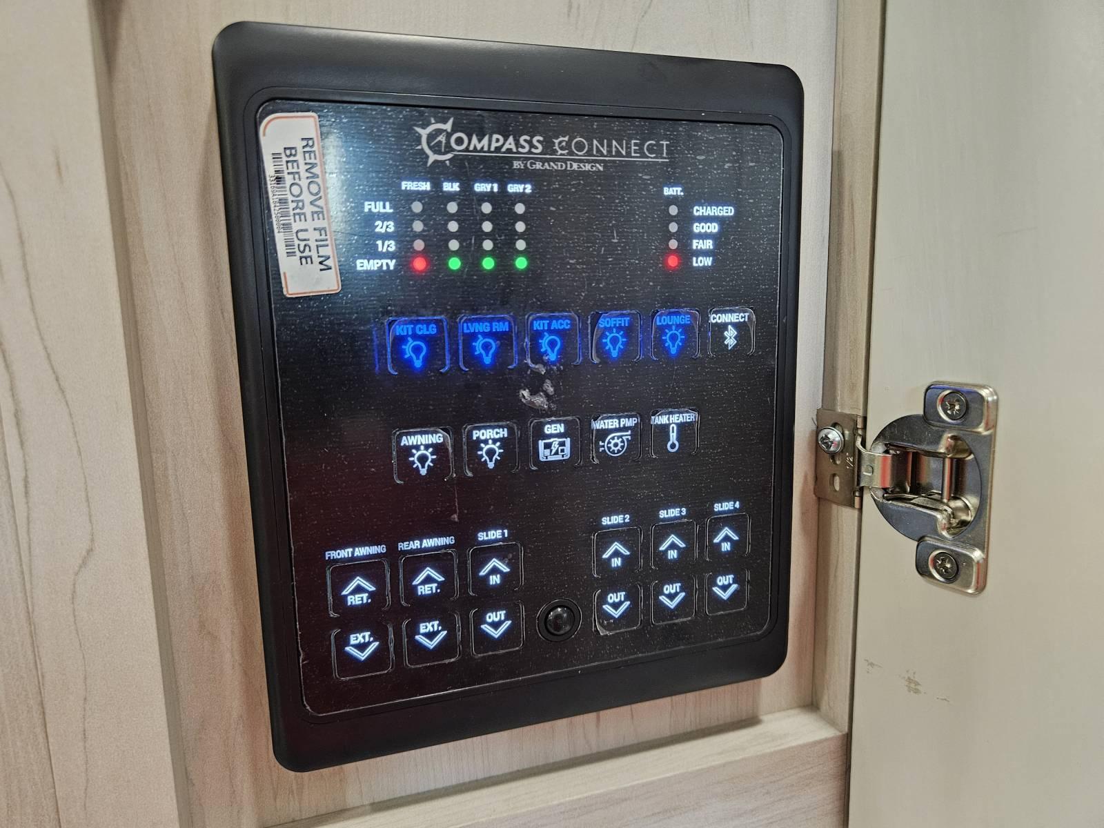 2026 Grand Design 2026 Grand Design Solitude - thumbnail 33