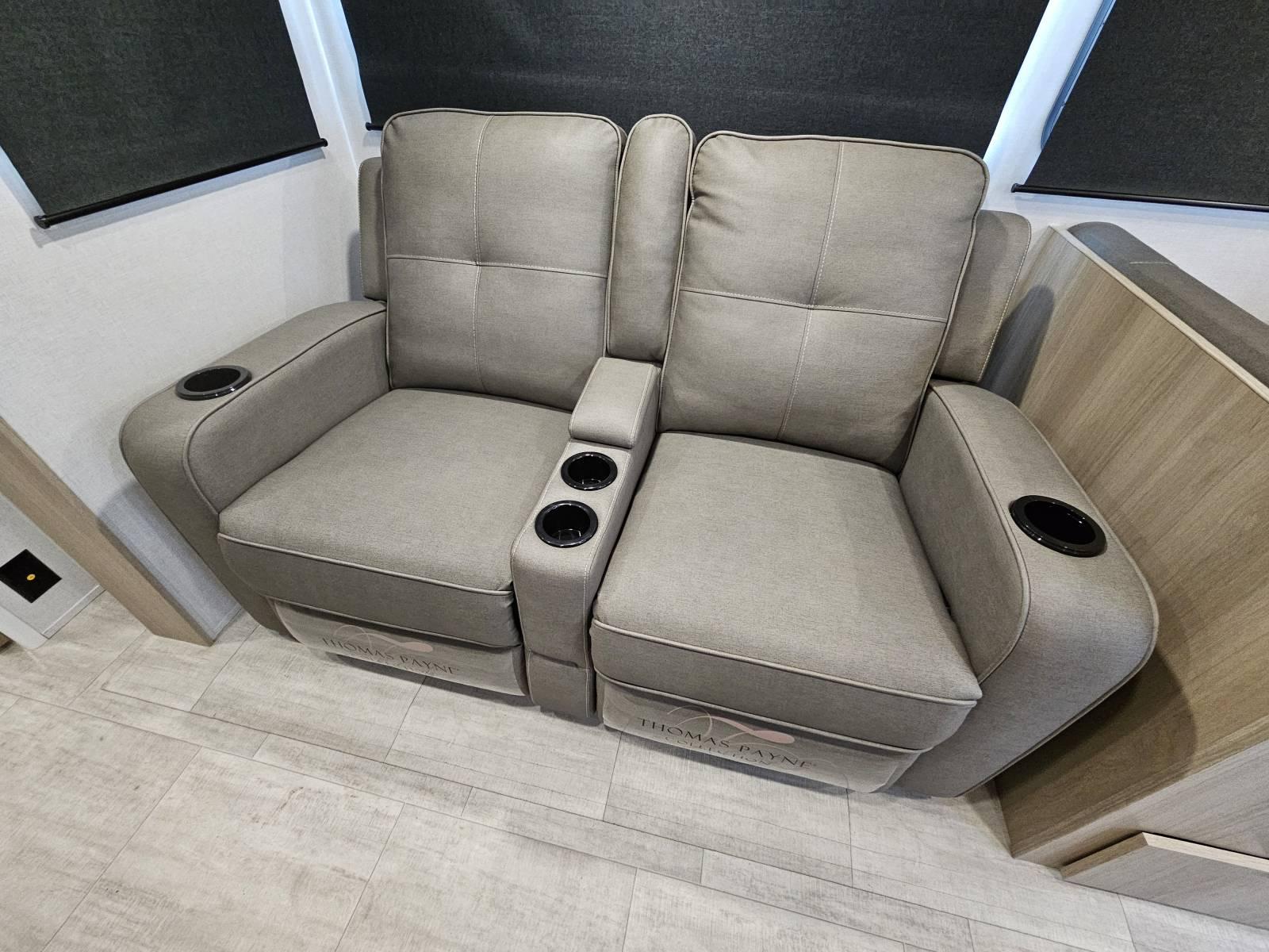 2026 Dutchmen 2026 Dutchmen Kodiak Ultimate - thumbnail 6