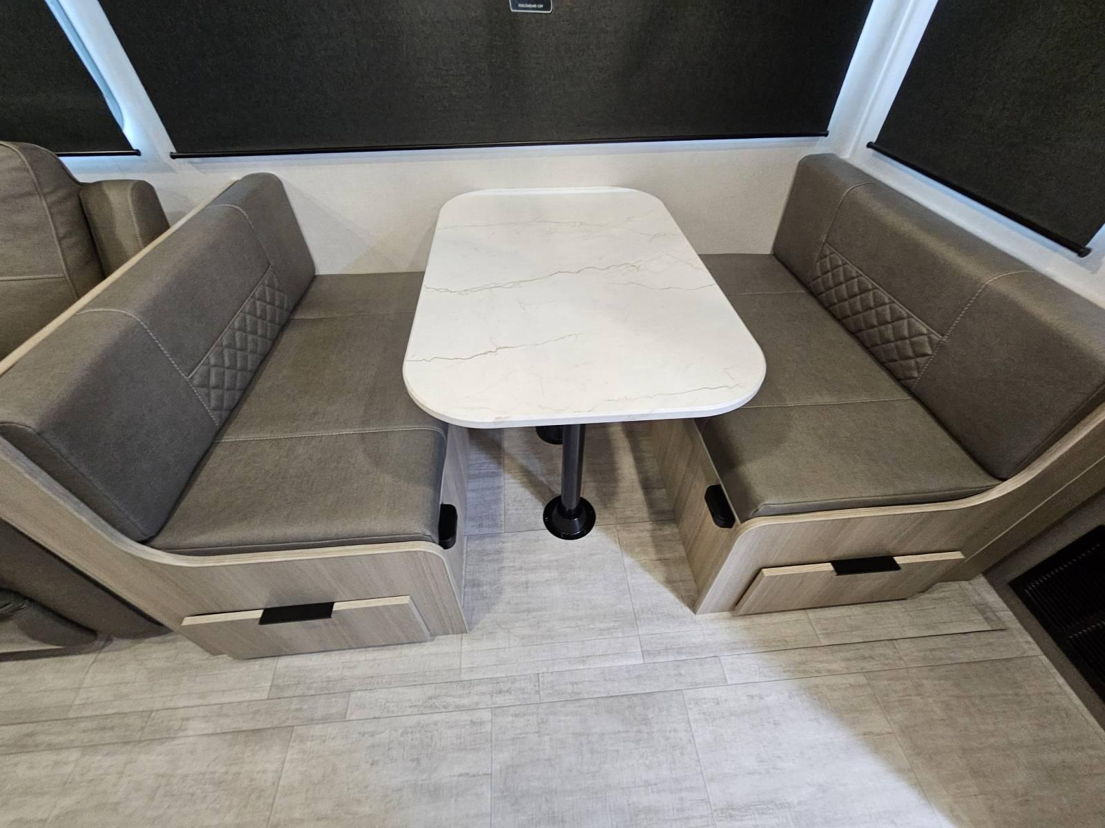 2026 Dutchmen 2026 Dutchmen Kodiak Ultimate - thumbnail 13