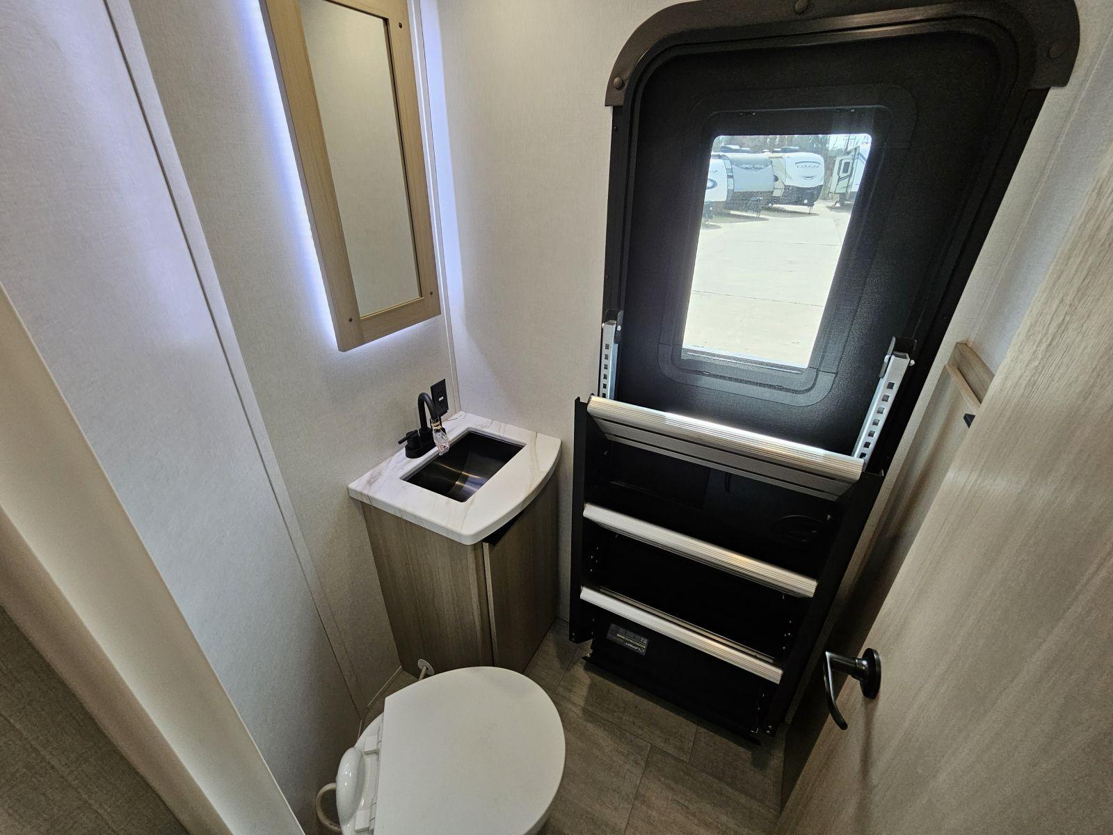 2026 Dutchmen 2026 Dutchmen Kodiak Ultimate - thumbnail 23