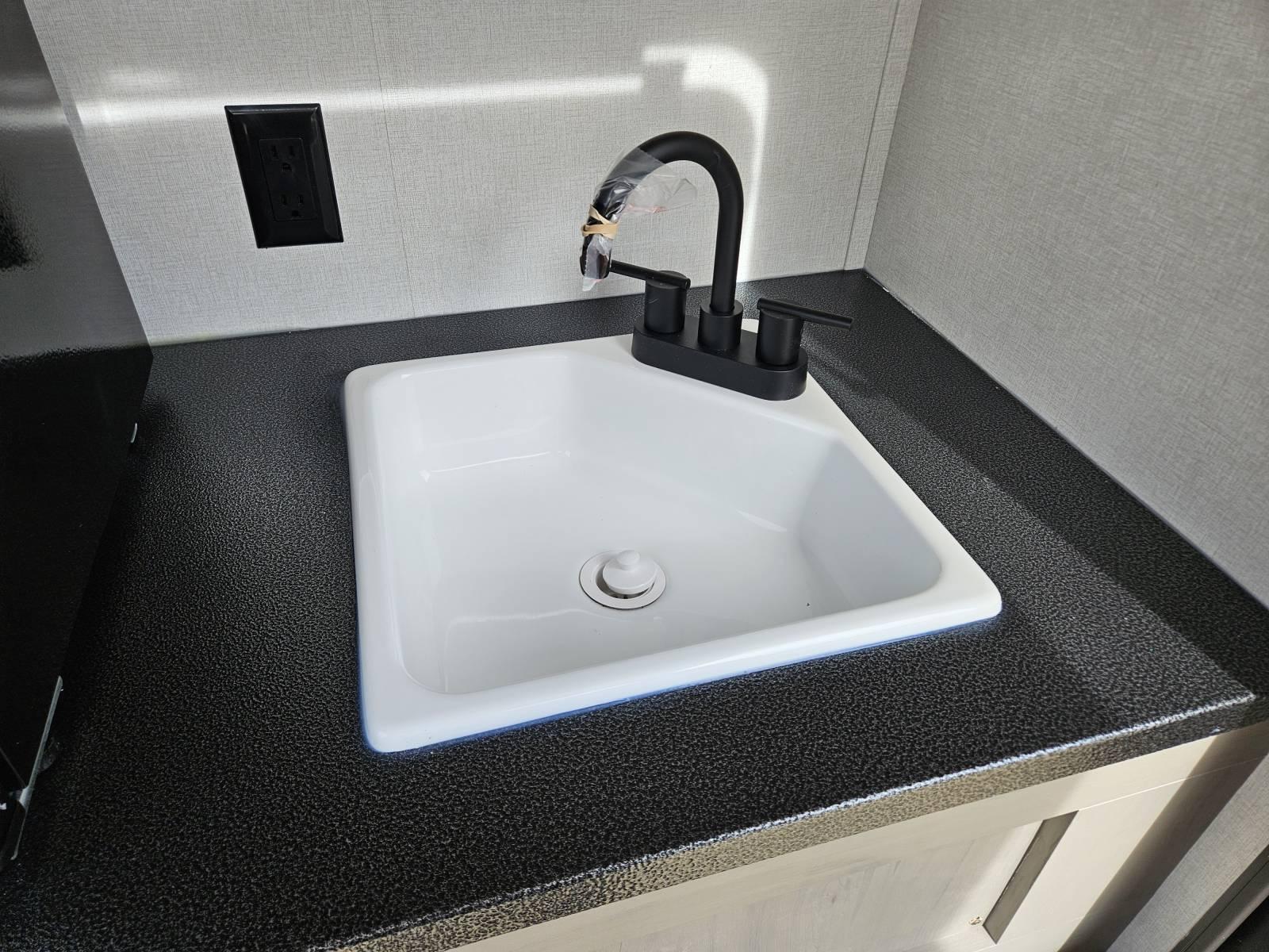 2026 Dutchmen 2026 Dutchmen Kodiak Ultimate - thumbnail 27