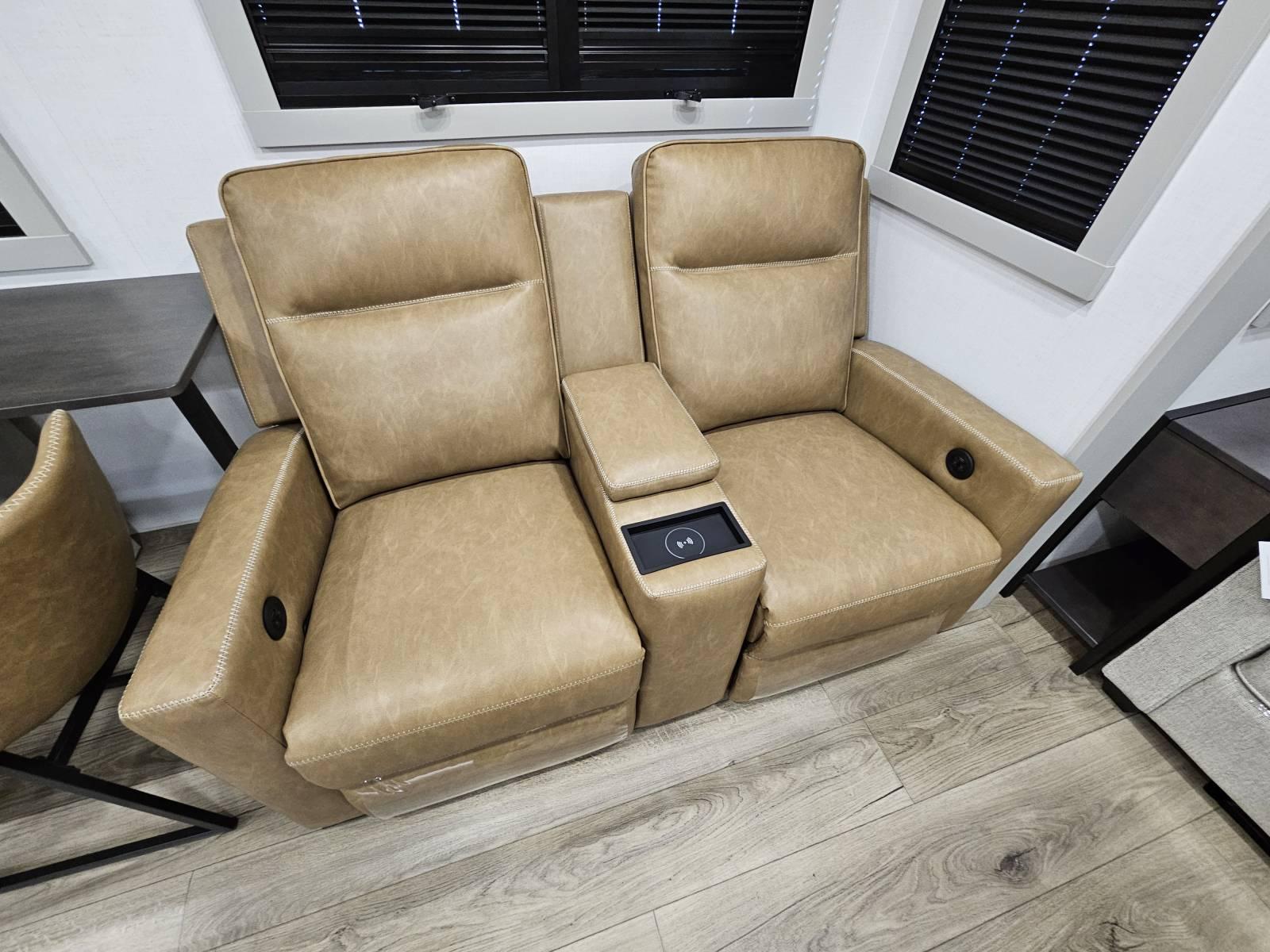 2026 Brinkley 2026 Brinkley Model Z AIR - thumbnail 7