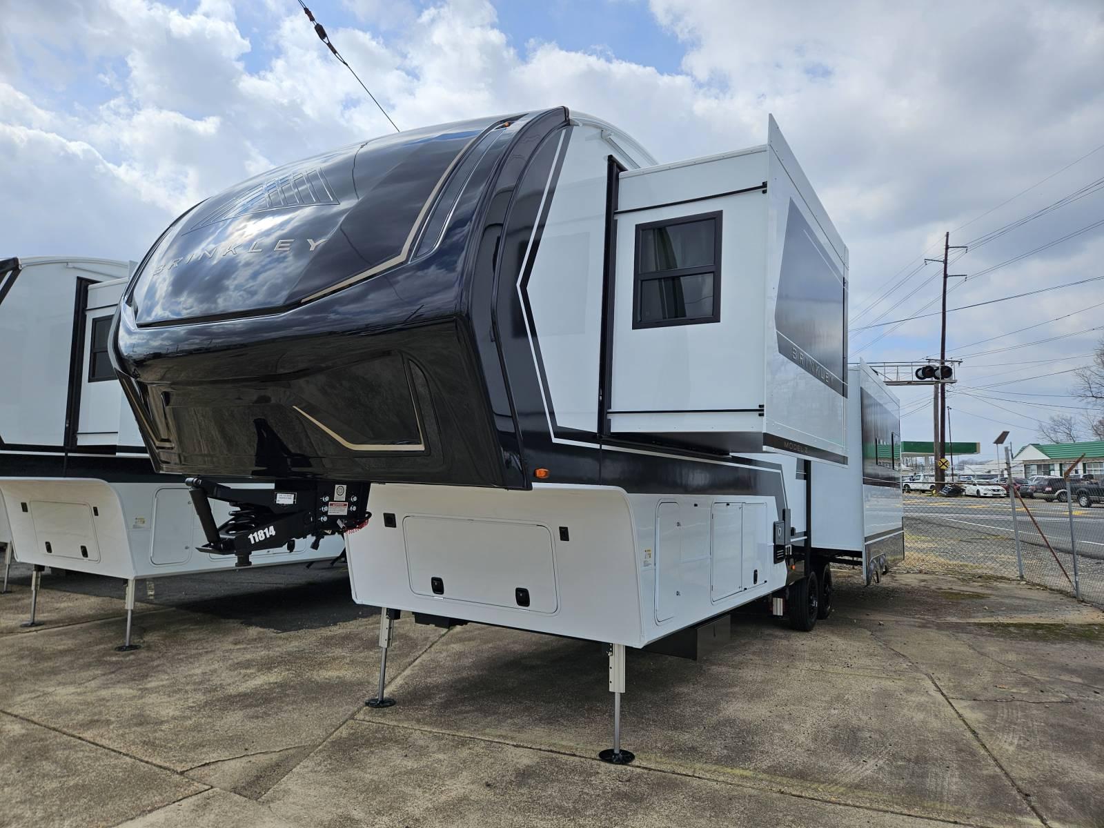 2026 Brinkley 2026 Brinkley Model Z - thumbnail 3