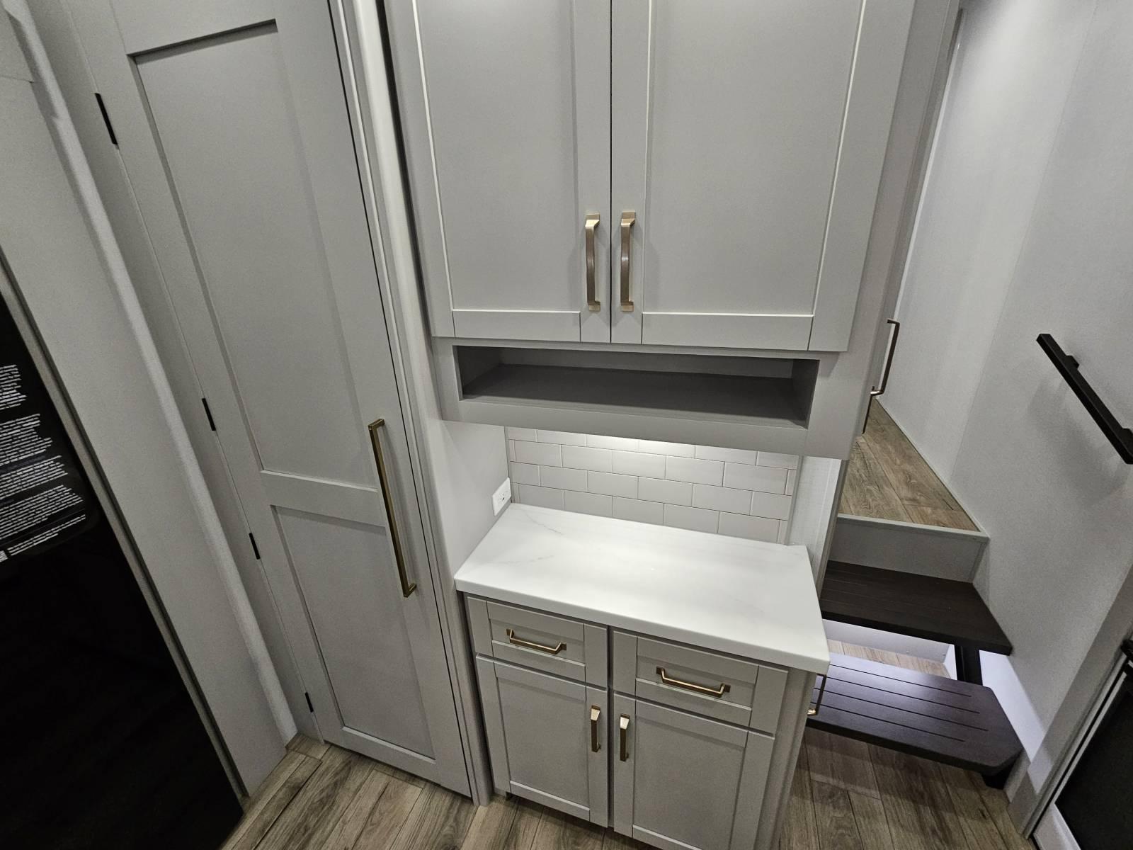 2026 Brinkley 2026 Brinkley Model Z - thumbnail 15