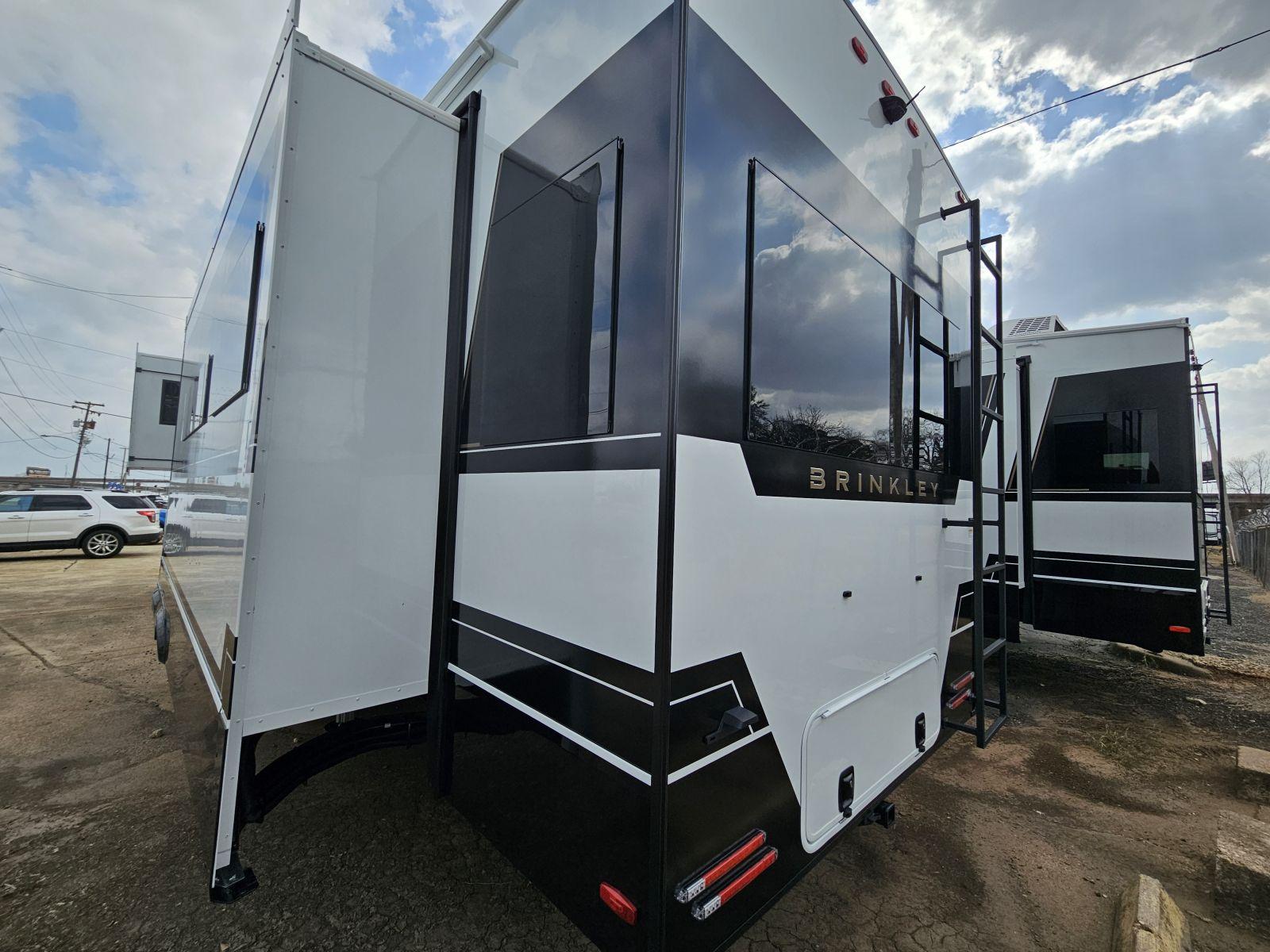 2026 Brinkley 2026 Brinkley Model Z - thumbnail 36