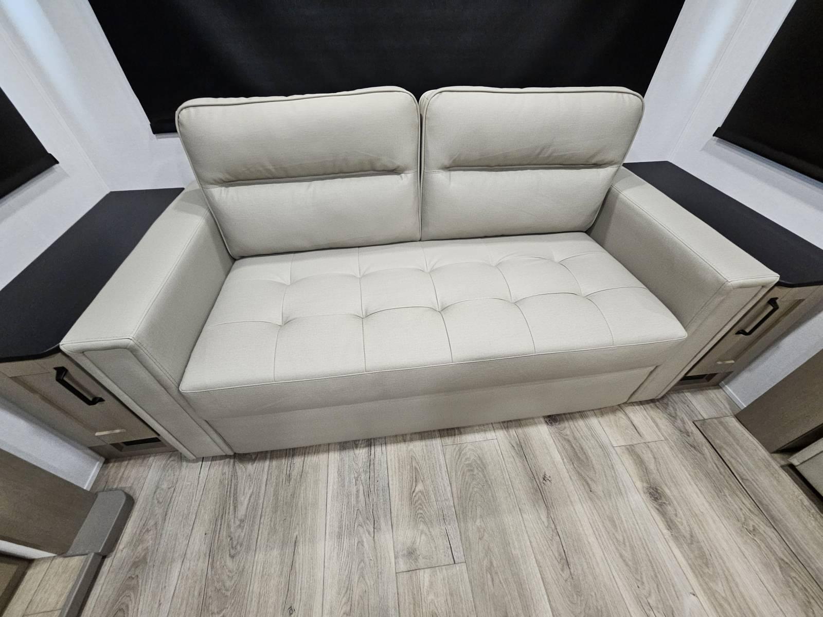 2026 Grand Design 2026 Grand Design Reflection 100 Series - thumbnail 6