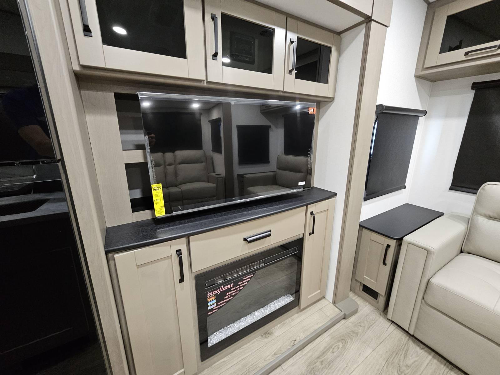 2026 Grand Design 2026 Grand Design Reflection 100 Series - thumbnail 8