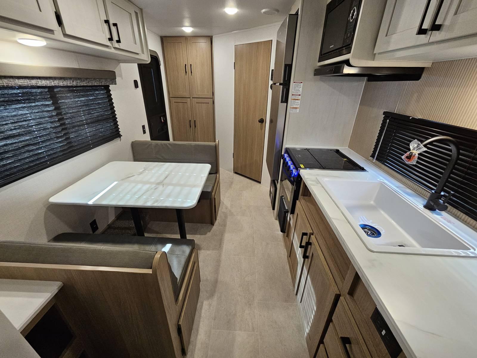 2026 Dutchmen 2026 Dutchmen Aspen Trail LE - thumbnail 5