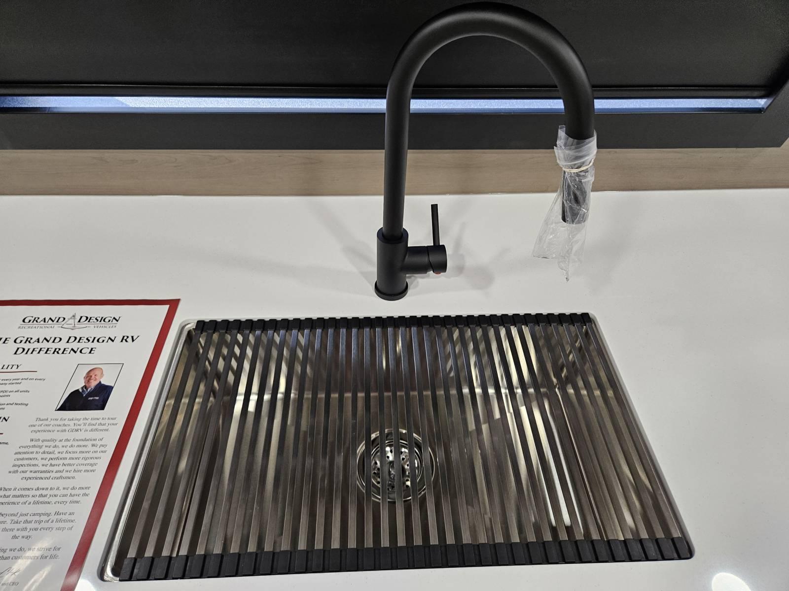 2026 Grand Design 2026 Grand Design Reflection - thumbnail 10