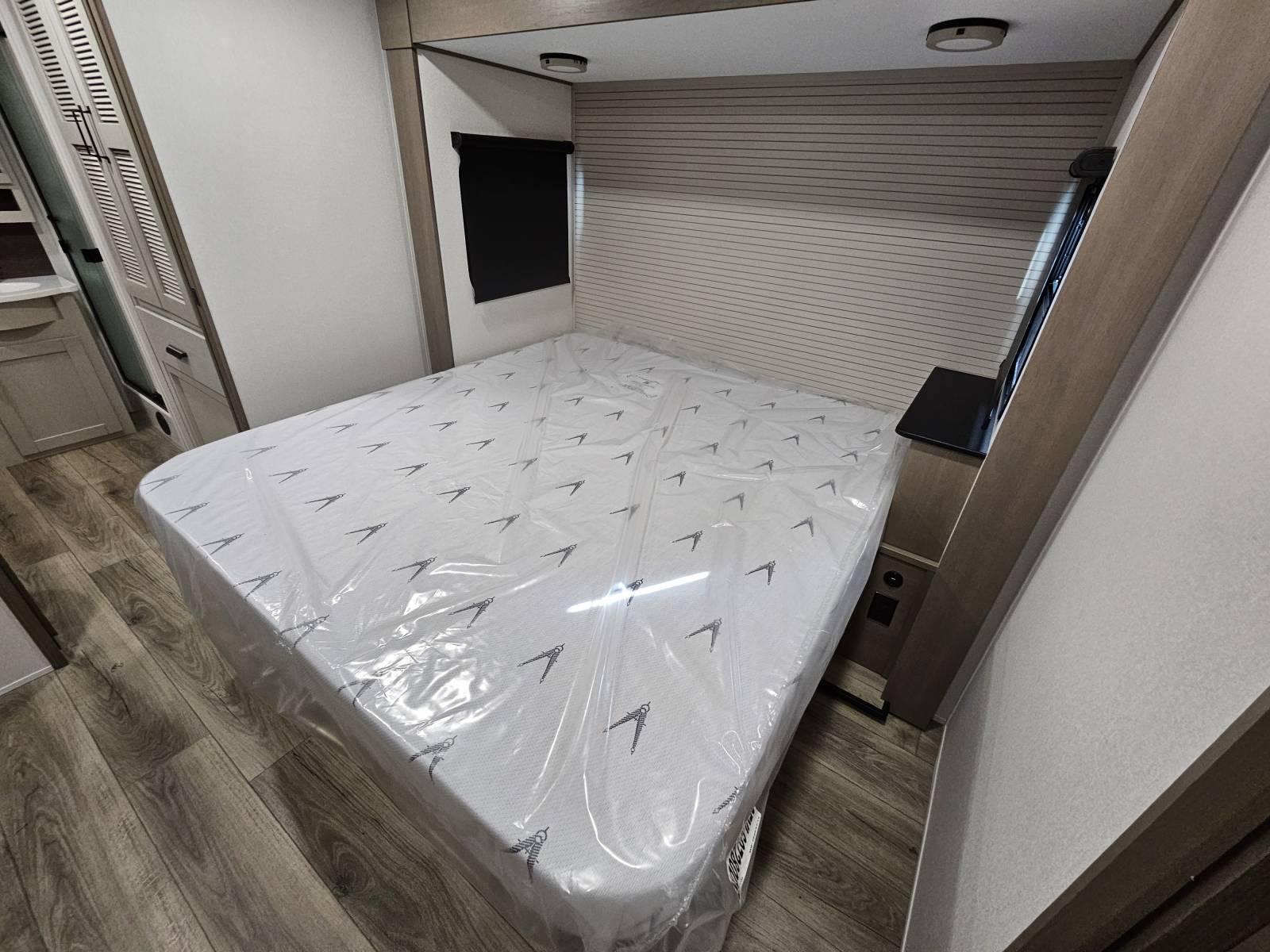 2026 Grand Design 2026 Grand Design Reflection - thumbnail 15