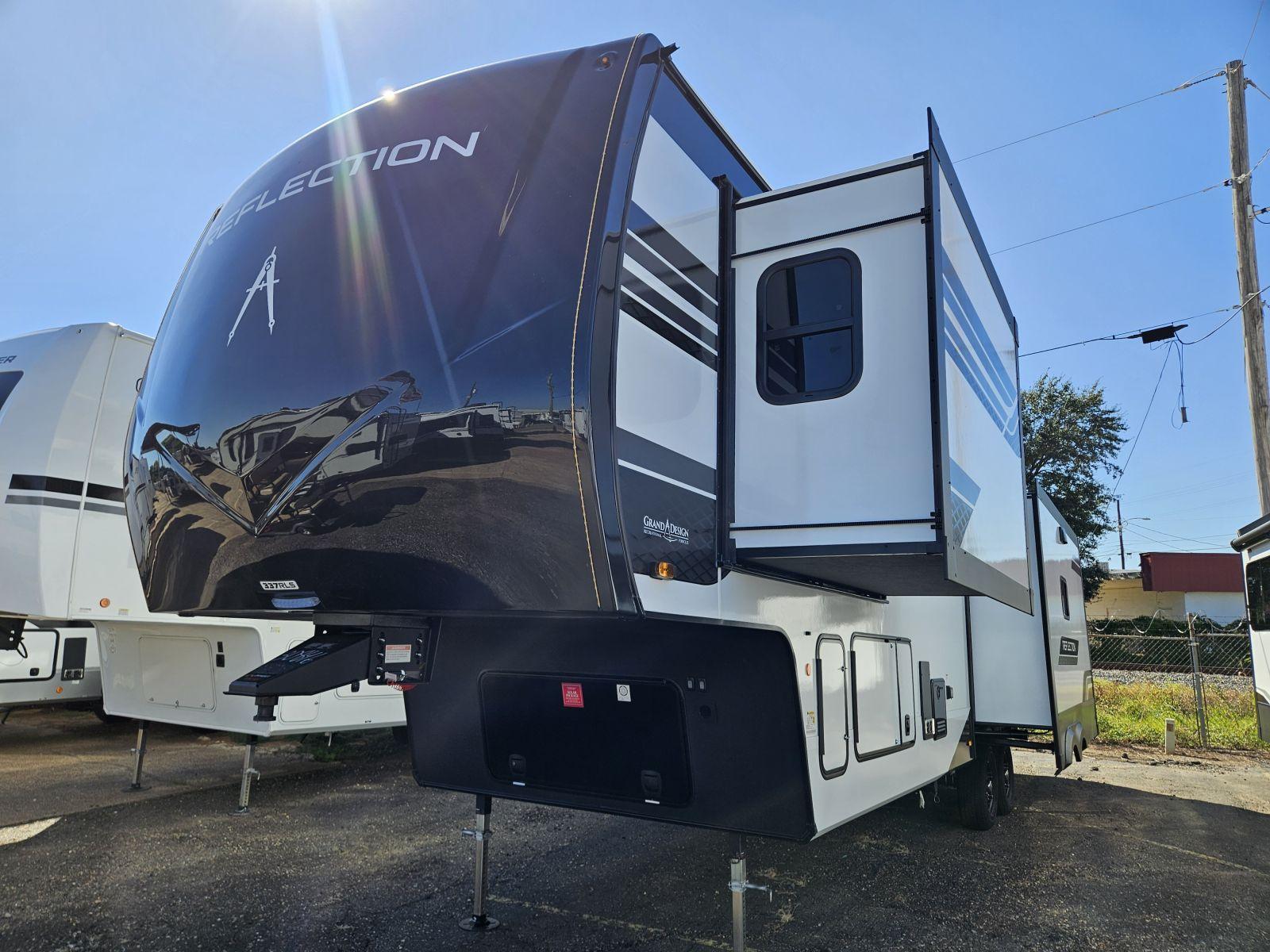 2026 Grand Design 2026 Grand Design Reflection - thumbnail 3