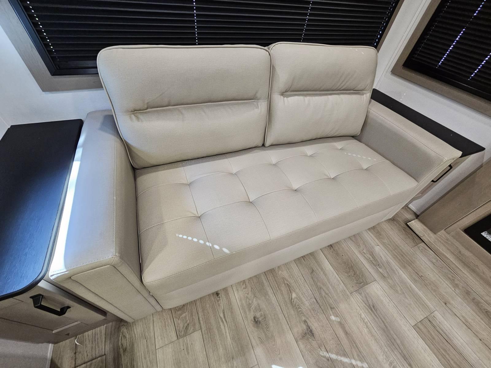 2026 Grand Design 2026 Grand Design Reflection - thumbnail 6