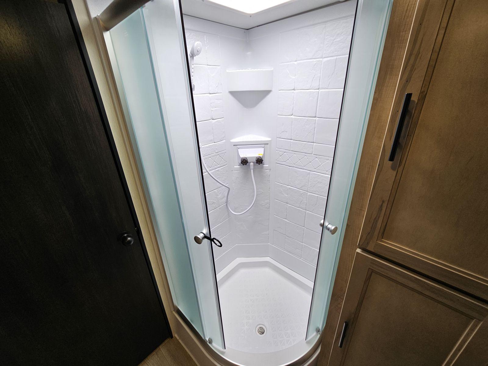 2026 Forest River 2026 Forest River Cherokee Grey Wolf - thumbnail 17