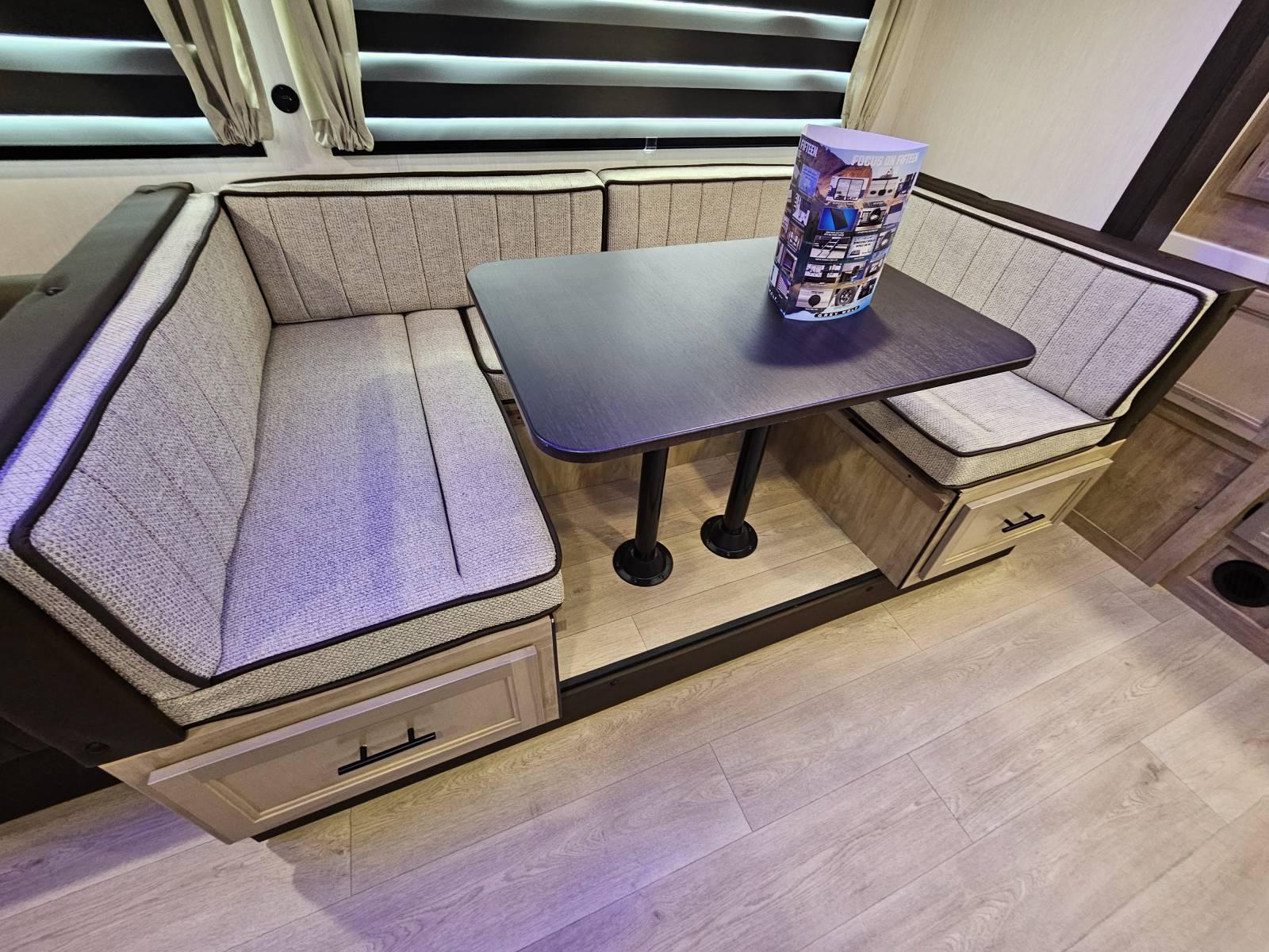 2026 Forest River 2026 Forest River Cherokee Grey Wolf - thumbnail 13